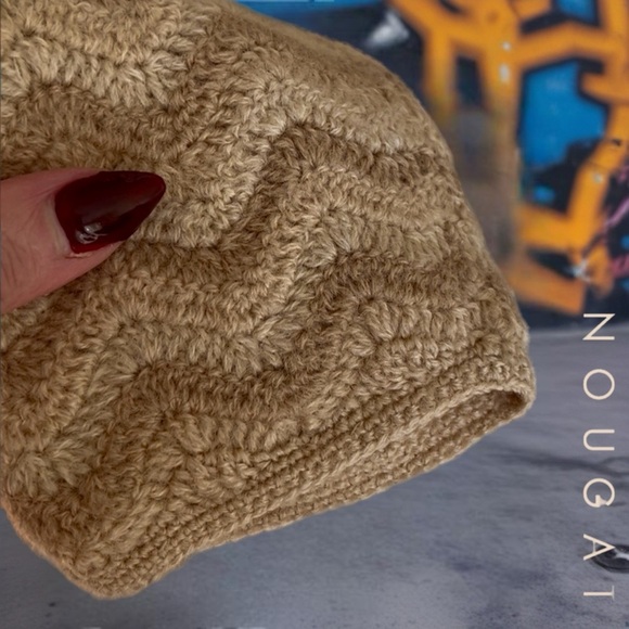 91 100% Wool Women's Tan Chevron Sweater - Picture 3 of 7